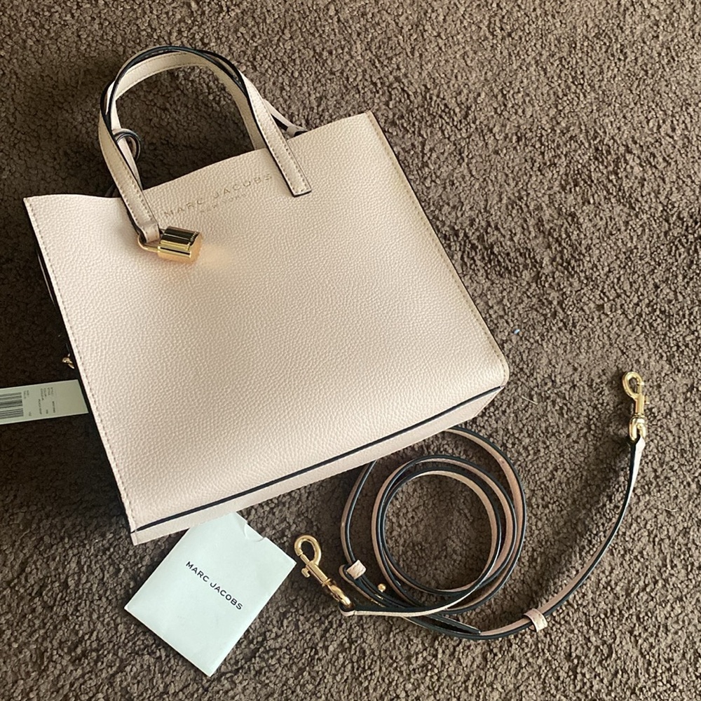NWT- MARC JACOBS bag with strap and handle - Picture 1 of 11